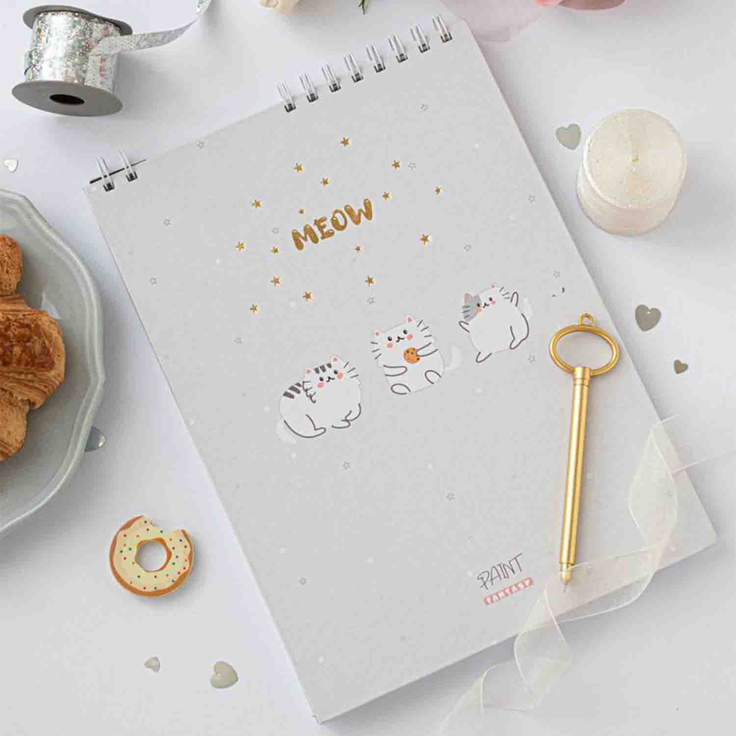 دفترنقاشی50برگA4 سیمی جلد سخت طلا کوب میو برگ سری فانتزی کد72311