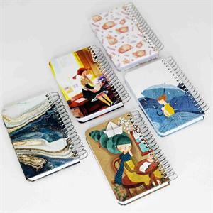 دفتریادداشت 1/16سیمی جلدسخت7*10 مسترنوت کد532کارتن90عددی